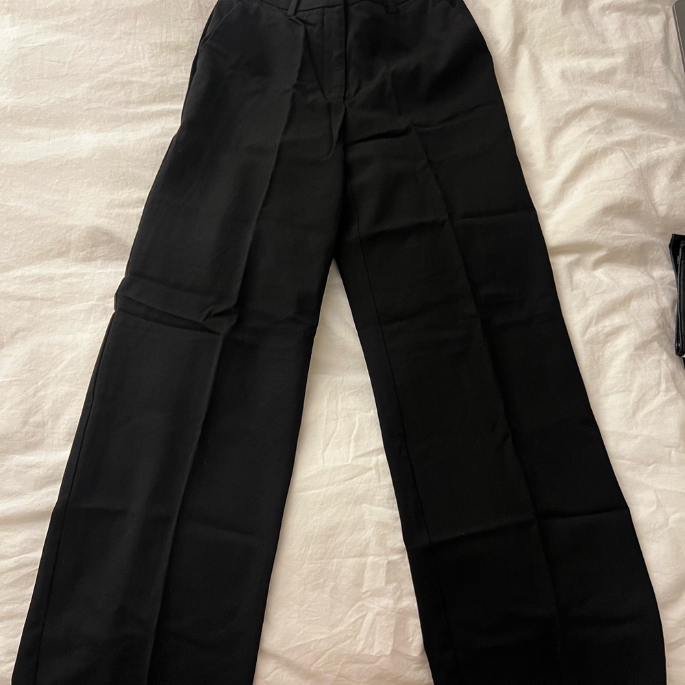 Aritzia Babaton Black Wide Leg Pants